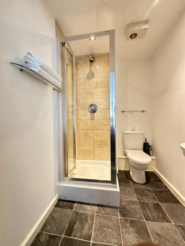 2 Bed ensuite with Balcony and Free onsite Secure Parking, Manchester (fotografie 5)