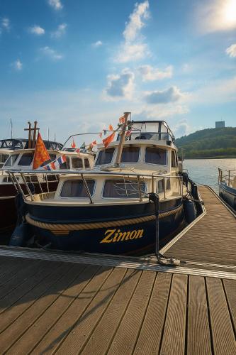 Bateau Zimon-vue Seine-nuit insolite à Rouen - Hôtel - Rouen