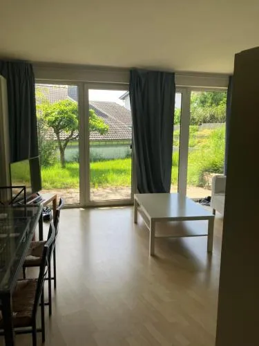 Taunus Wohnen und Arbeiten mit eigener Terrasse in Friedrichsdorf, Deutschland