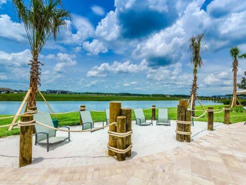 Modern Home with private pool at Storey Lake SL2742 - image 18