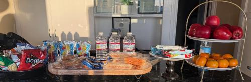 อาหารและเครื่องดื่ม, ฮาวเวิร์ด จอห์นสัน บาย วินด์แฮม ริดจ์เครสต์ CA (Howard Johnson by Wyndham Ridgecrest, CA) in ริดจ์เครสต์ (CA)