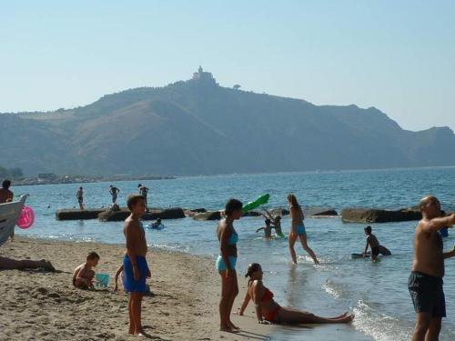 Le Stelle Del Tirreno – Falcone, WA