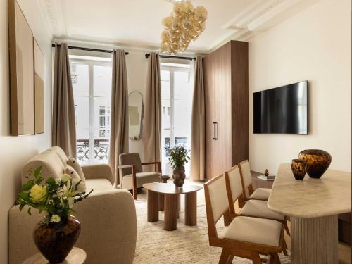 Elegant apartment - 2BR- 6P- Gare Saint Lazare - image 10