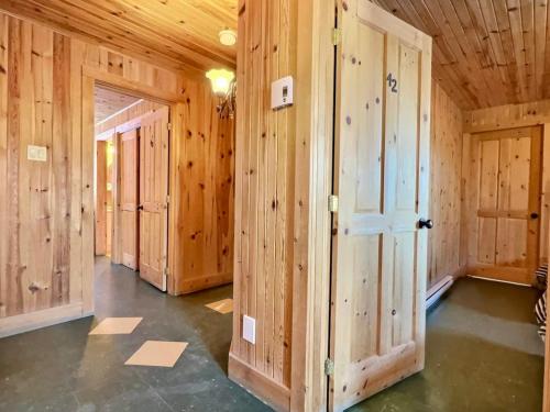 Domaine Appalaches 70 Incredible view and spa in Saint-Paul-De-Montminy (QC)