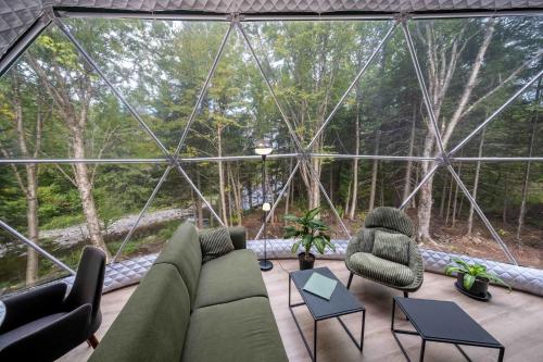 Les Domes de la Riviere Alick Riviere et SPA in Saint-Paul-De-Montminy (QC)