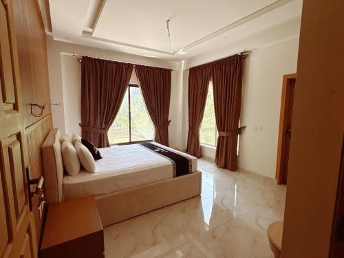 Conifer hotels and resorts in Shogran