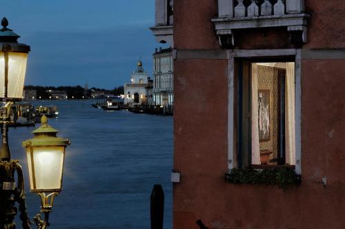 Hotel Galleria - image 8