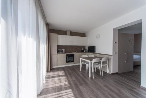 Cocina, Residenza Decimina in Varenna