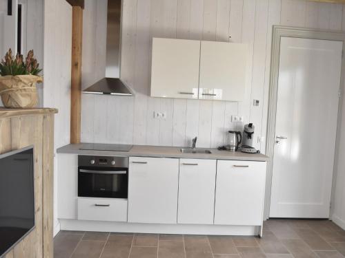 Holiday Home near Groote Keeten Beach, cleaning included
