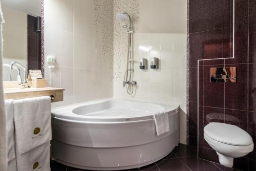 Deluxe Double Room with Bath