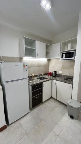 One-Bedroom Apartment image 7