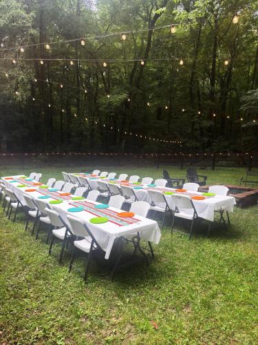 Whisper Chaletreunionsgroups20 Guests in Greensboro, USA