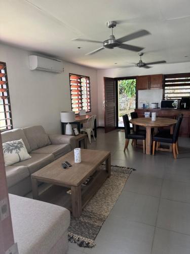 Island Unit in Pango - Surfhouse in Pango Beach