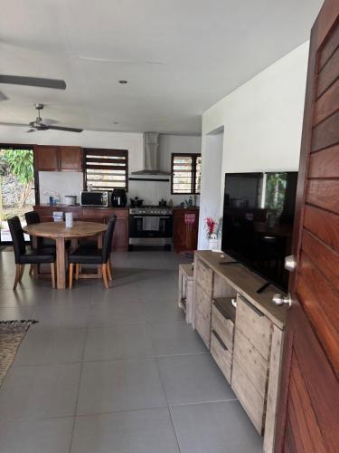 Island Unit in Pango - Surfhouse in Pango Beach