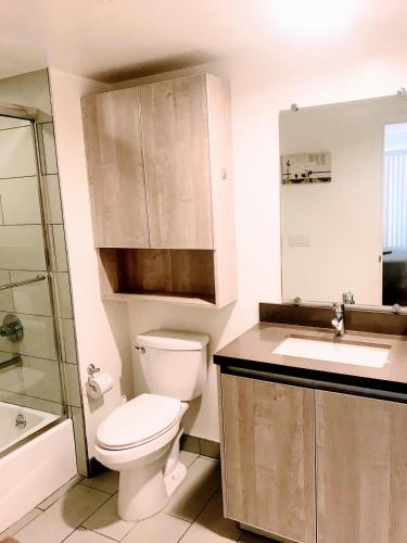 Western Lemon Grove near Hollywood Forever Cemetery