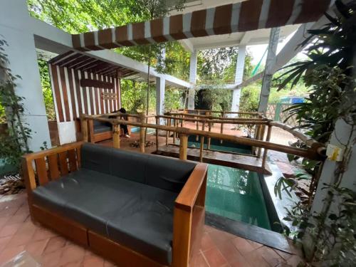 Lobby, Heaven Hills resorts in Chundale