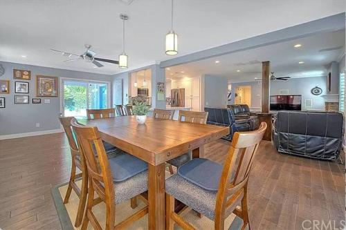 設施, Mountain View • Pool House in 奇諾崗