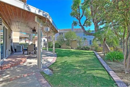 設施, Mountain View • Pool House in 奇諾崗