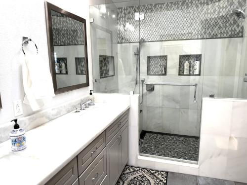 設施, Mountain View • Pool House in 奇諾崗