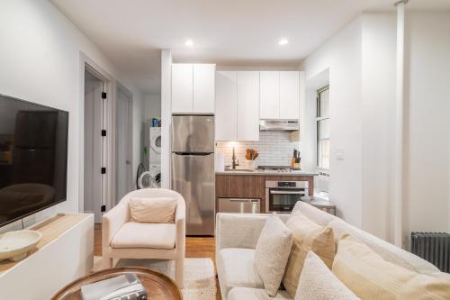 Stylish 3BR 2BA East Village Apartment Steps from Tompkins Square Park, New York (Foto 8)