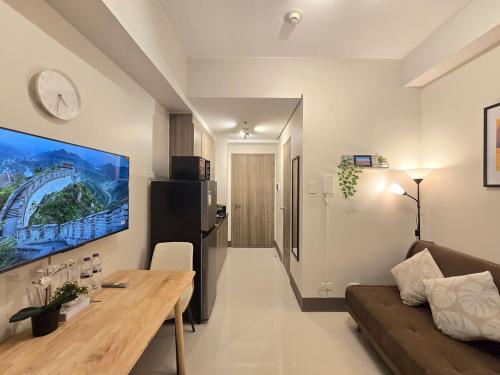 1BR Condotel with Balcony at FAME Residences #FM48-1, Manila