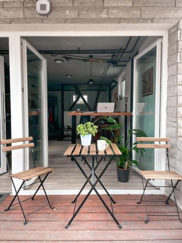 Rustikal Apartment with Garden and Free Parking, Любляна (фото 7)