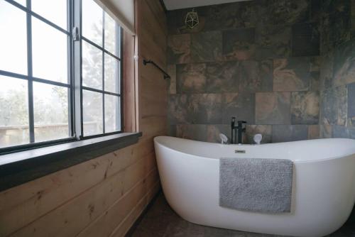 Mesa Verde View & Sauna, Walk to Mancos State Park in แมนคอส (โคโลราโด)