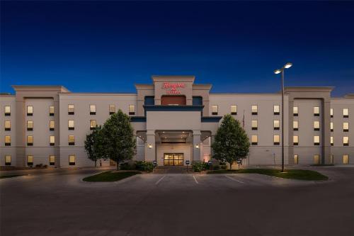 Foto - Hampton Inn Omaha/West Dodge Road, Old Mill