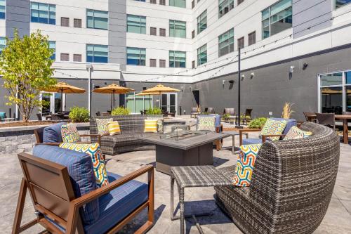 Cambria Hotel Bettendorf - Quad Cities - image 9