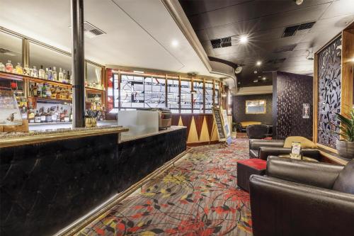 Nightcap at Findon Hotel, Adelaide (fotografie 2)