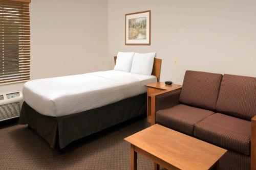 WoodSpring Suites Spartanburg Duncan in Duncan, USA