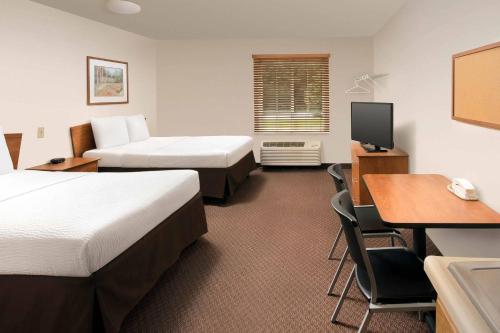 WoodSpring Suites Spartanburg Duncan - image 3