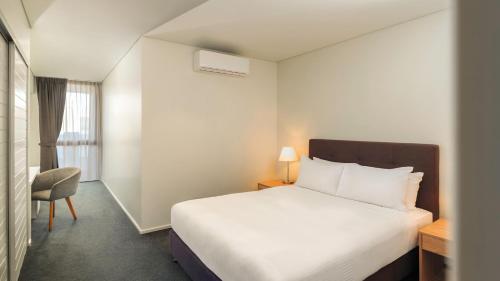 Queen Suite with Two Queen Beds - Non-Smoking image 10