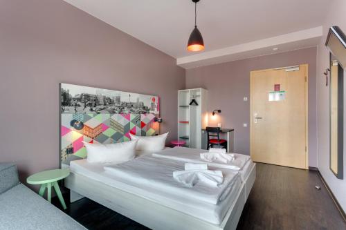 2 twin beds