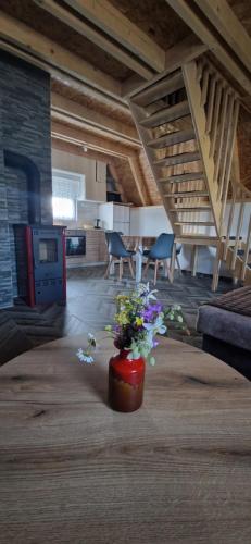 Létesítmények, D&N place in Uskoci