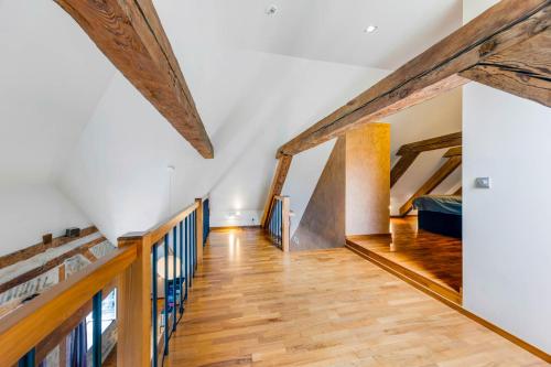 Stylish Old Town Apartment With Sauna, Tallinn (photo 7)