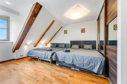 Stylish Old Town Apartment With Sauna, Tallinn (photo 2)