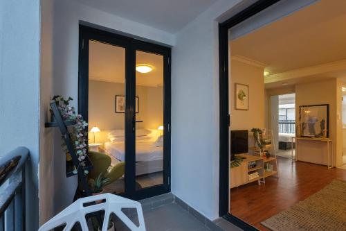 Chippendale Charmer in Ideal Location - image 13
