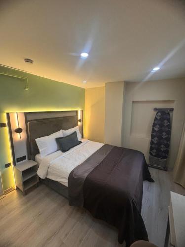 Taksim Tekir Apartment - image 14