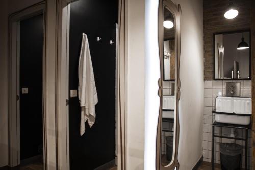 Room Chueca - image 2