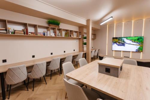 บริการและสิ่งอำนวยความสะดวก, Luxx Aparts in เขตอัลมาลี