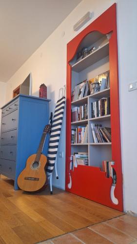 Studio with Balcony image 9
