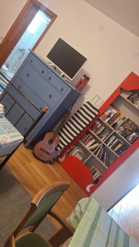 Studio with Balcony image 8
