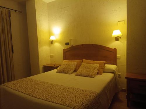 hostal Decerca Prádena Room Type - Queen Room