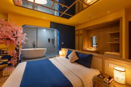 Chiic House Hotel - Love Hotel in Phuoc Long