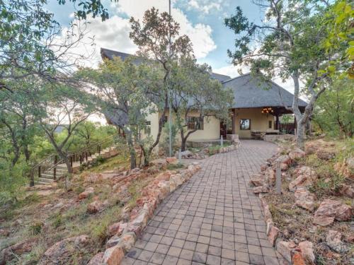 210 Zebula, 5-bedroom house & 1-bedroom cottage, Warmbaths (fotografie 4)
