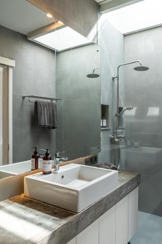 Loft Berawa 3 - Stunning 1-bdr luxury loft in Great Location ! - image 2