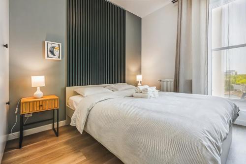 Komfortowy apartament z balkonem i parkingiem, Breslau (Foto 10)
