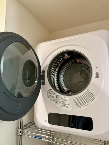 H207, 1min to Nakajima Park, up to 6 ppl, 2LDK, 2 bed, 1 sofa, Susukino