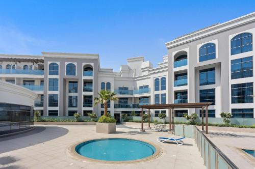 Chic Studio in Art Gardens Modern Living - image 4